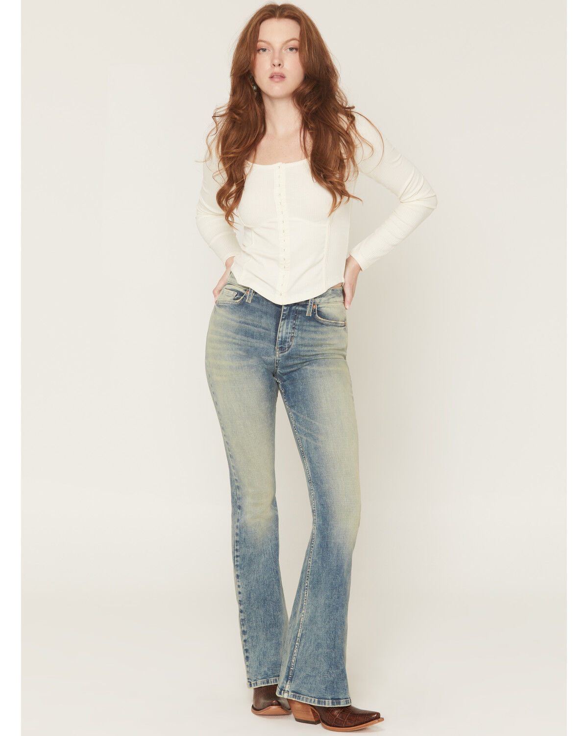 Shyanne Women's Kelly Wash High Rise Luna Flare Stretch Denim Jeans, Light Medium Wash, hi-res