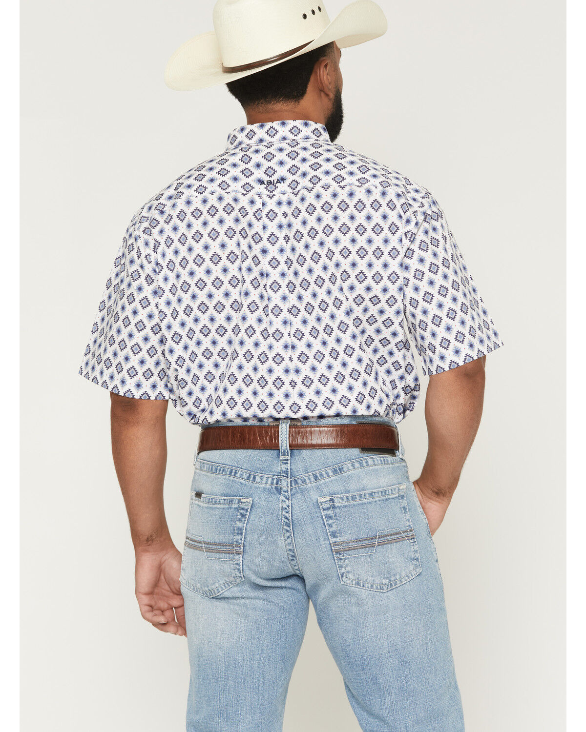 Image #4 - Ariat Men's Baxter Southwestern Print Short Sleeve Button-Down Western Shirt, White, hi-res