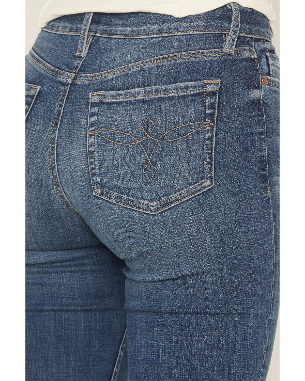 Image #4 - Shyanne Women's Archer Medium Wash Lune High Rise Flare Stretch Denim Jeans, Medium Wash, hi-res