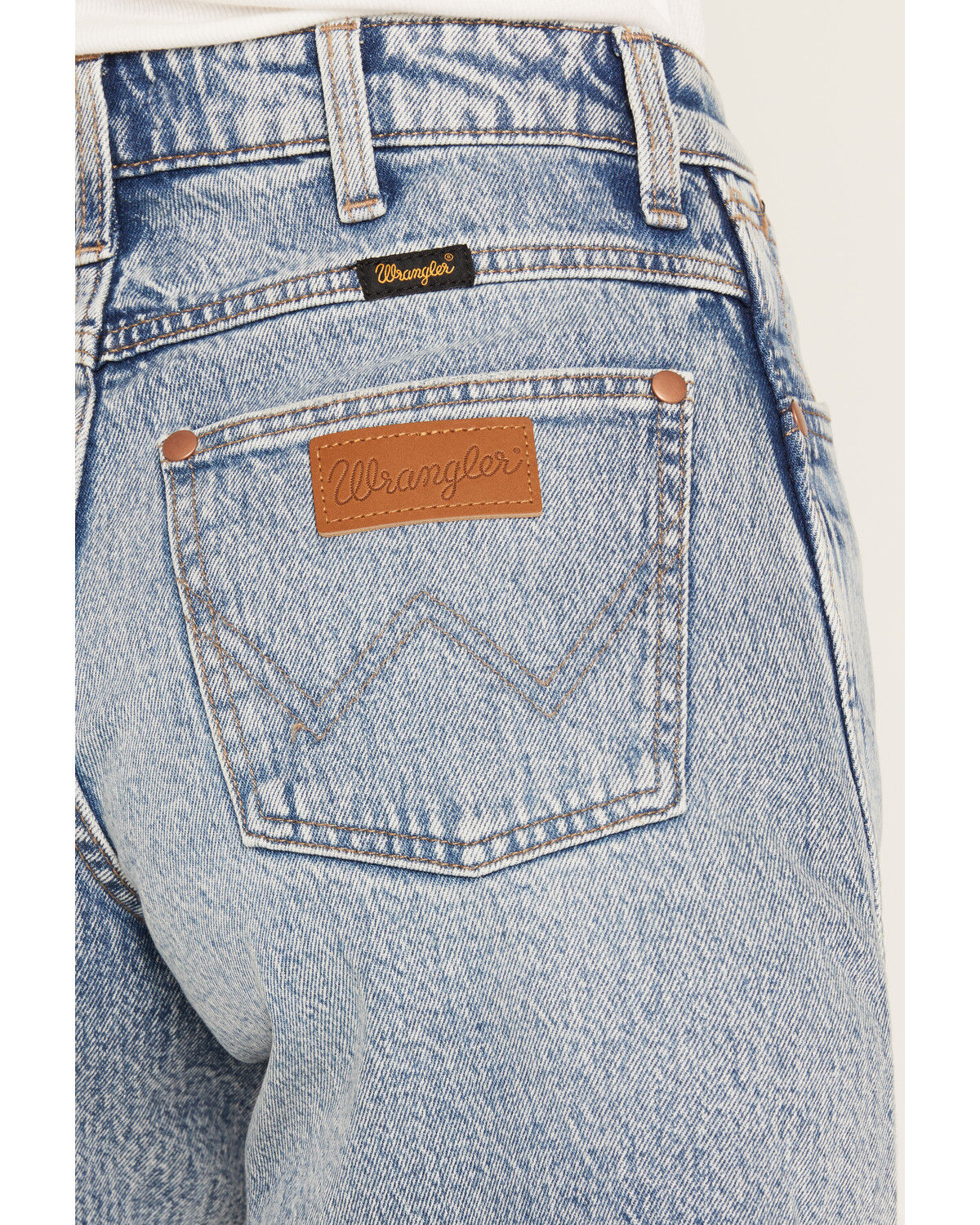 Image #4 - Wrangler Women's High Rise Light Wash Blissful Stretch Denim Jeans, Light Wash, hi-res
